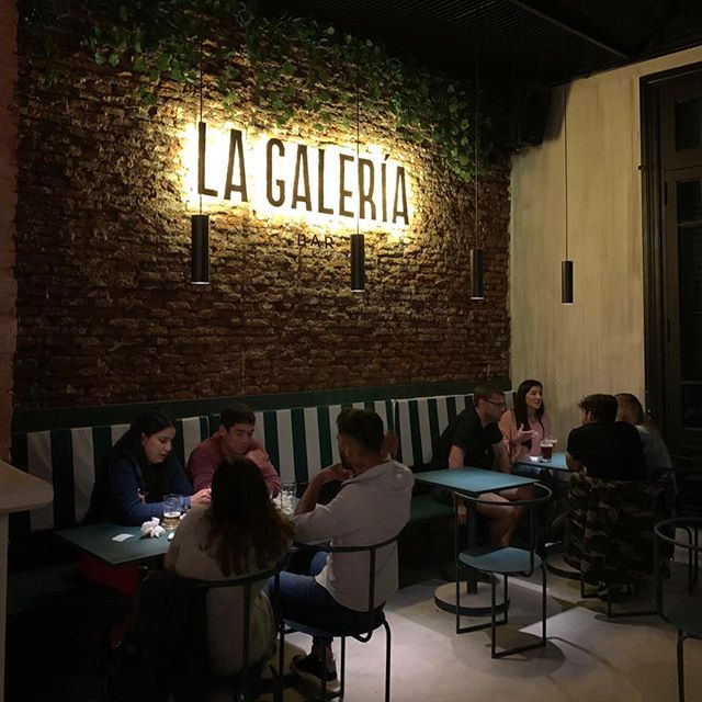Visitamos La Galeria Bar en Luján, un concepto diferente en nuestra ciudad